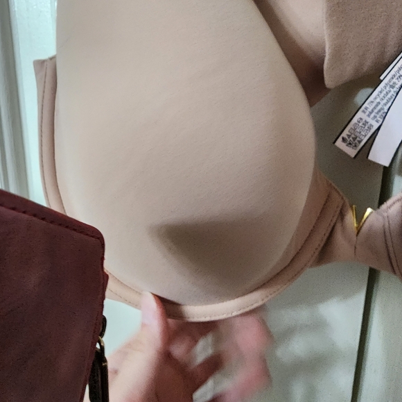 38DD new bra - Picture 5 of 5